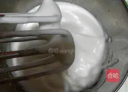 Strawberry Cream Cake Roll Recipe Illustration 9