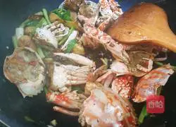 Illustration of Spicy Crab with Ginger and Scallions 6