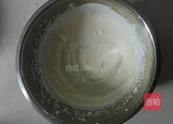 Illustration of how to make cocoa sandwich mousse 10