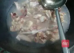 Illustration of how to make Shandong home-cooked spicy chicken 1