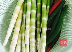 Illustration of how to make fried meat with bamboo shoots 2