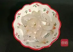 Illustration of how to make steamed shrimps with tamagoyaki tofu 1