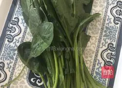 Illustration of how to make steamed spinach balls 1