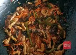 Illustration of how to make fish-flavored shredded pork 20