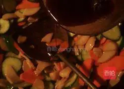 Illustrations on how to make the new three delicacies 20