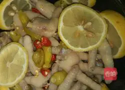 Illustration of how to make chicken feet with lemon and pickled pepper 4
