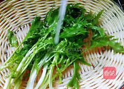 Illustration of how to make vegetable salad 2