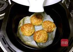 New Year's Eve dinner_Illustration of how to make Sixi Meatballs 7