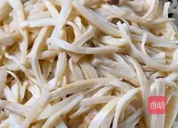 Illustration of how to make cold king oyster mushrooms 2