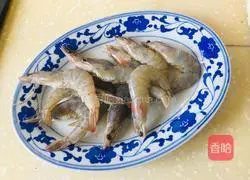 Illustration of braised prawns 2