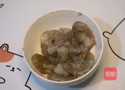 Illustration of how to make the Supreme Pizza without molds 3