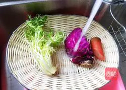 Illustration of how to make functional salad to reduce fat and gain muscle 12