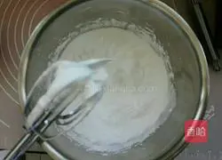 Fire Dragon Illustration of how to make fruit cream cake roll 15