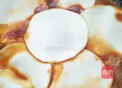 Illustration of how to make ground pot chicken 10