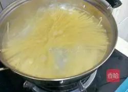 Illustration of how to make pasta (face-to-face) 6