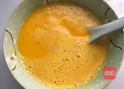 Illustration of how to make egg rolls 2