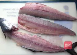 Baima Illustration of how to make fish dumplings 2