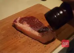 Illustration of how to fry steak 1