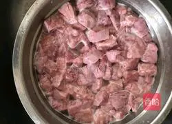 Illustration of how to make Nanbei Apricot Pig Lung Soup 1