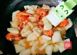 Illustration of how to make fried shrimps with zucchini 9