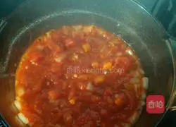 Illustration of a simple version of borscht 4 