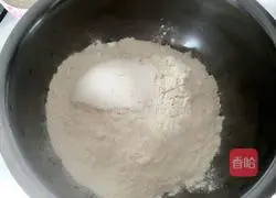 Illustration of how to make homemade tofu buns 1