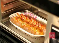 Illustration of how to make garlic vermicelli and open-back shrimp 9