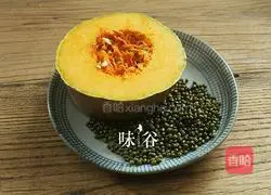 Illustration of how to make mung bean and pumpkin soup 1