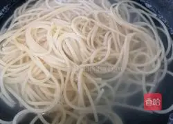 Illustration of how to make bacon spaghetti 11