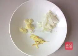 Illustration of home-style fish-flavored shredded pork 2