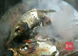 Braised Fish with Chopped Peppers Illustration of how to make the head 9