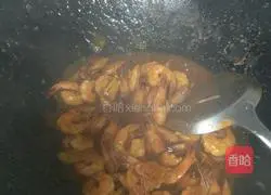 Illustration of how to stir-fry prawns 2