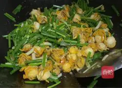 Illustration of how to make scallops with green onions 5