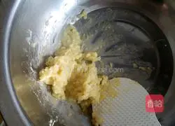 Illustration of how to make two-color swan puffs 3