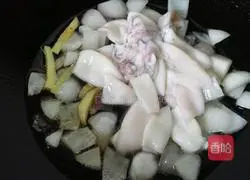 Illustration of how to make fried squid in sauce 6