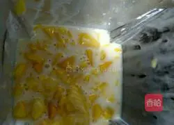 Illustration of how to make mango mousse cup (can be used as a birthday cake) 2