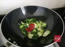 Illustration of how to stir-fry vegetables in tomato sauce 4