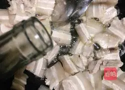 Illustration of how to make twice-cooked pork with hot pepper 8