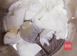 Strawberry Mousse Cake Recipe Illustration 5