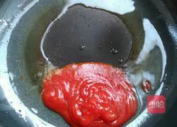 Illustration of how to make quail eggs in tomato sauce as complementary food for 11-month-old babies 4