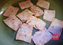 Illustration of how to make bacon and winter melon clips 4