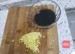 Illustration of Braised Prawns with Oyster Sauce 4