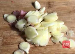 子Illustration of how to cook whole fish with ginger 5