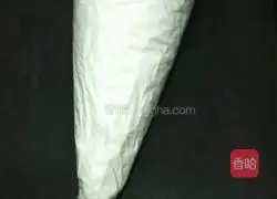 Illustration of how to make strawberry jam and cream cake sandwich 13