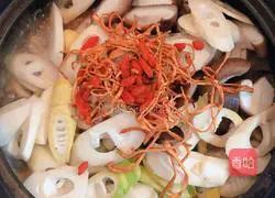 Cordyceps Flower Stewed Chicken (with Spring Bamboo Shoots and Shiitake Mushrooms) Recipe Illustration 11