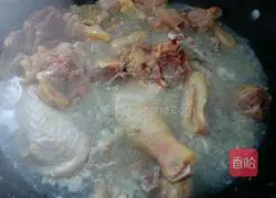 Illustration of chicken stewed with mushrooms 3