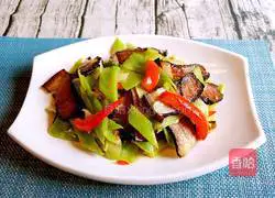 Illustration of how to make fried bacon with green bamboo shoots 9