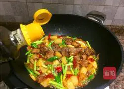 Illustration of how to cook duck with sour radish 10