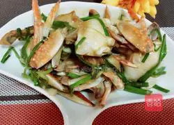 Illustration of how to stir-fry swimming crabs with green onion and ginger 9