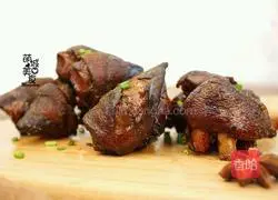 Illustration of roasted pig knuckles 1